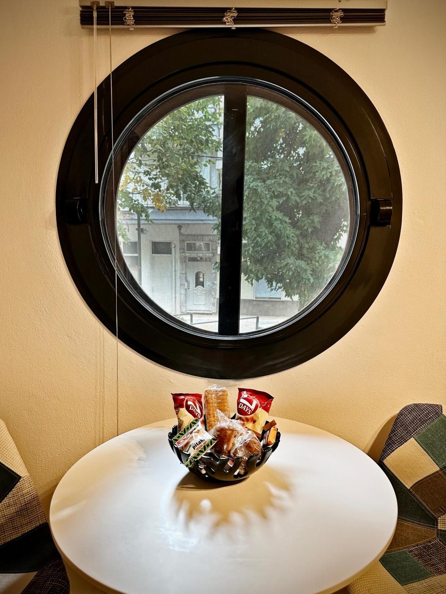 Central & Riverfront Room 1 إذيسا المظهر الخارجي الصورة