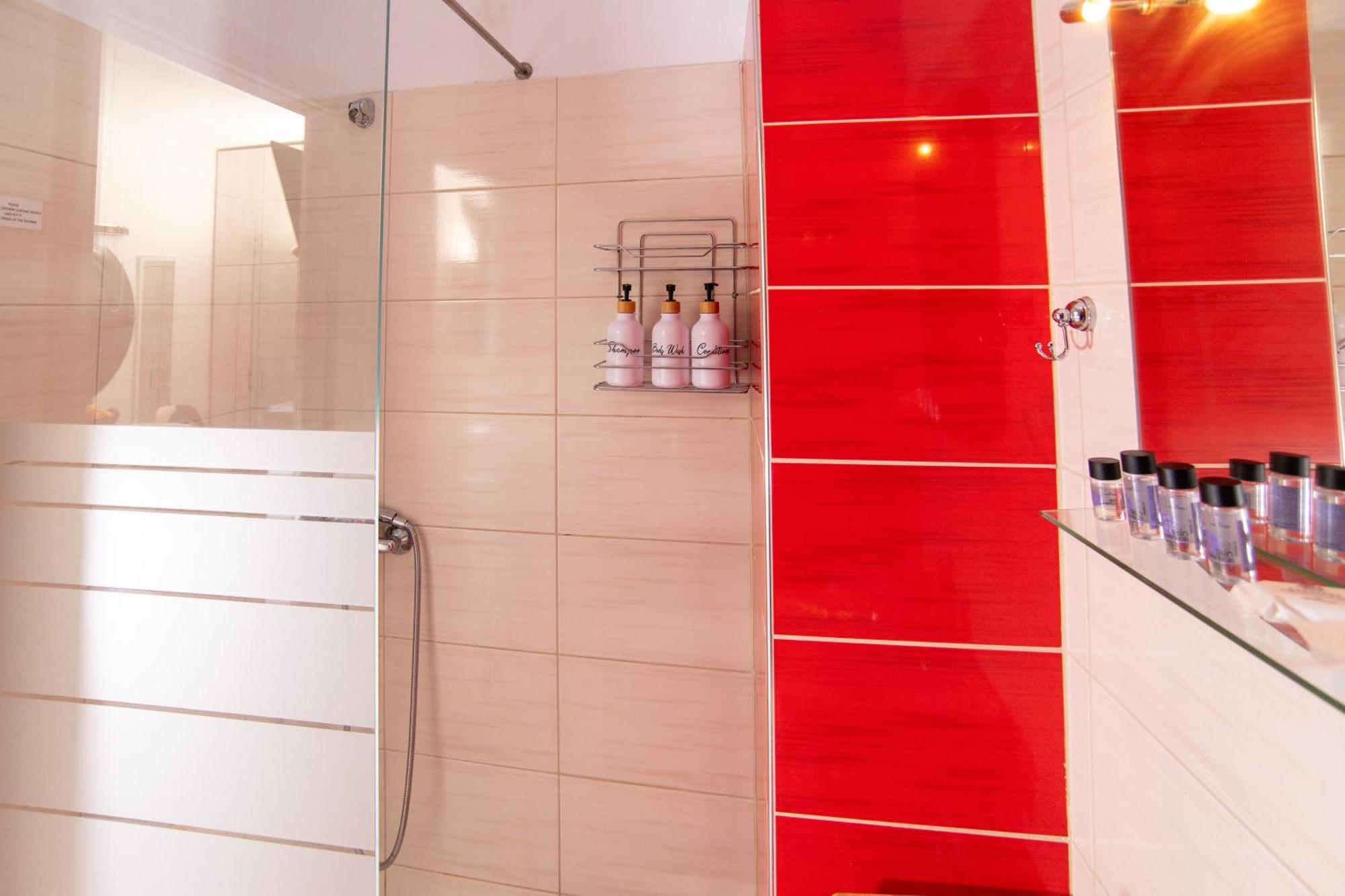 Central & Riverfront Room 1 إذيسا المظهر الخارجي الصورة